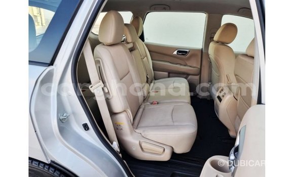 Buy Import Nissan Pathfinder Other Car in Import - Dubai in Ashanti Buy Import Nissan Pathfinder Other Car in Import - Dubai in Ashanti