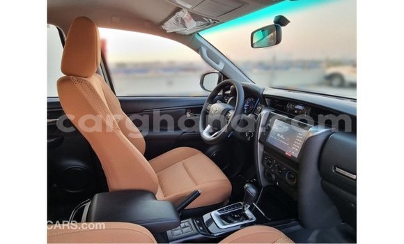 Buy Import Toyota Fortuner White Car in Import - Dubai in Ashanti Buy Import Toyota Fortuner White Car in Import - Dubai in Ashanti