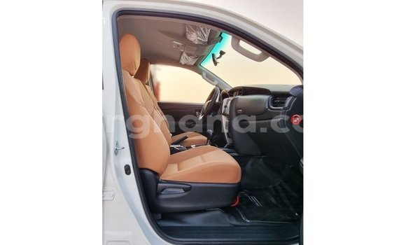 Buy Import Toyota Fortuner White Car in Import - Dubai in Ashanti Buy Import Toyota Fortuner White Car in Import - Dubai in Ashanti