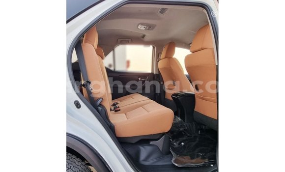 Buy Import Toyota Fortuner White Car in Import - Dubai in Ashanti Buy Import Toyota Fortuner White Car in Import - Dubai in Ashanti