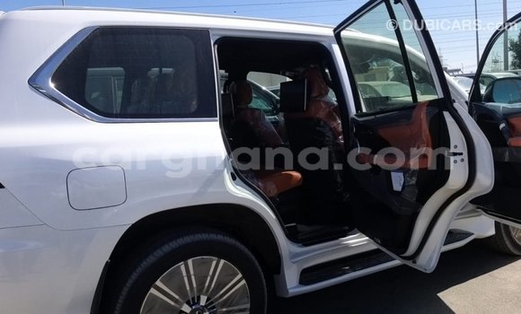 Sayi Imported Lexus LX White Mota in Import - Dubai a Ashanti Sayi Imported Lexus LX White Mota in Import - Dubai a Ashanti