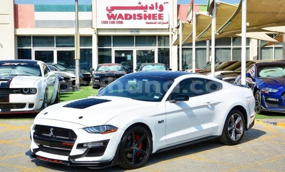 Ra Imported Ford Mustang funfun Ọkọ̀ in Import - Dubai ni Ashanti Ra Imported Ford Mustang funfun Ọkọ̀ in Import - Dubai ni Ashanti