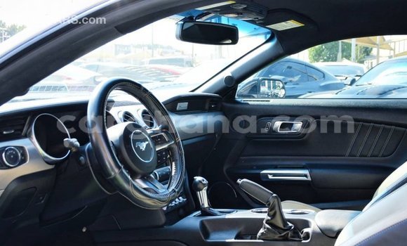 Ra Imported Ford Mustang funfun Ọkọ̀ in Import - Dubai ni Ashanti Ra Imported Ford Mustang funfun Ọkọ̀ in Import - Dubai ni Ashanti
