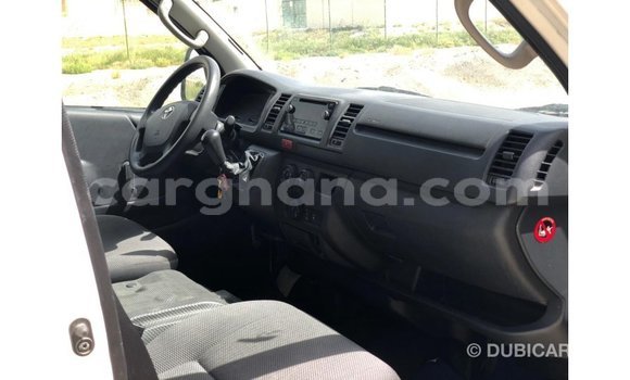 Ra Imported Toyota Hiace funfun Ọkọ̀ in Import - Dubai ni Ashanti Ra Imported Toyota Hiace funfun Ọkọ̀ in Import - Dubai ni Ashanti
