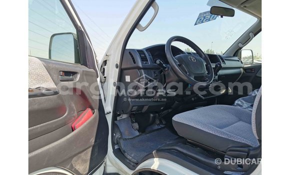 Ra Imported Toyota Hiace funfun Ọkọ̀ in Import - Dubai ni Ashanti Ra Imported Toyota Hiace funfun Ọkọ̀ in Import - Dubai ni Ashanti