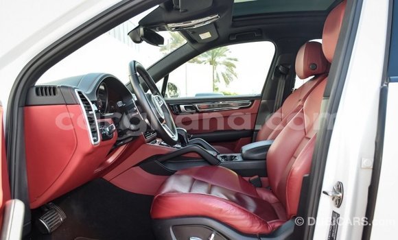 Buy Import Porsche Cayenne White Car in Import - Dubai in Ashanti Buy Import Porsche Cayenne White Car in Import - Dubai in Ashanti
