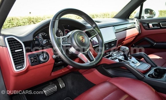 Buy Import Porsche Cayenne White Car in Import - Dubai in Ashanti Buy Import Porsche Cayenne White Car in Import - Dubai in Ashanti