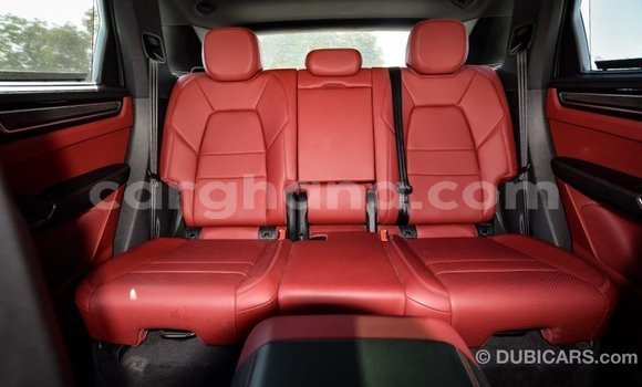 Buy Import Porsche Cayenne White Car in Import - Dubai in Ashanti Buy Import Porsche Cayenne White Car in Import - Dubai in Ashanti