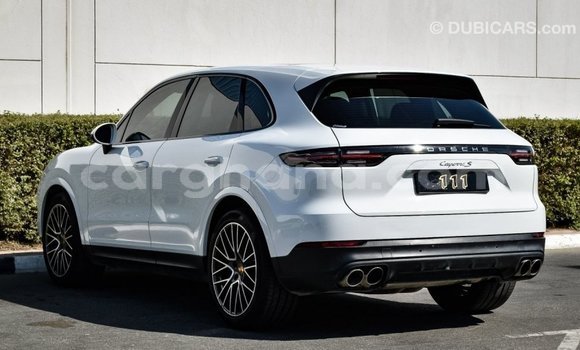 Buy Import Porsche Cayenne White Car in Import - Dubai in Ashanti Buy Import Porsche Cayenne White Car in Import - Dubai in Ashanti
