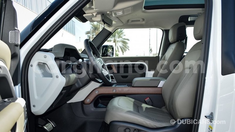 Big with watermark land rover defender ashanti import dubai 37734