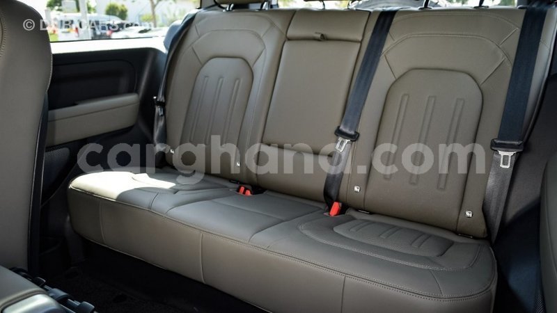 Big with watermark land rover defender ashanti import dubai 37734