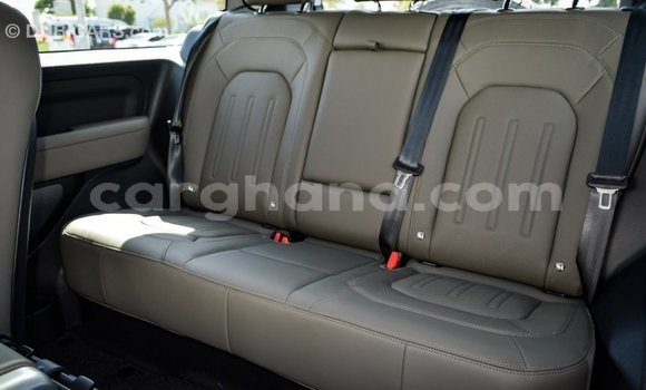 Sayi Imported Land Rover Defender White Mota in Import - Dubai a Ashanti Sayi Imported Land Rover Defender White Mota in Import - Dubai a Ashanti