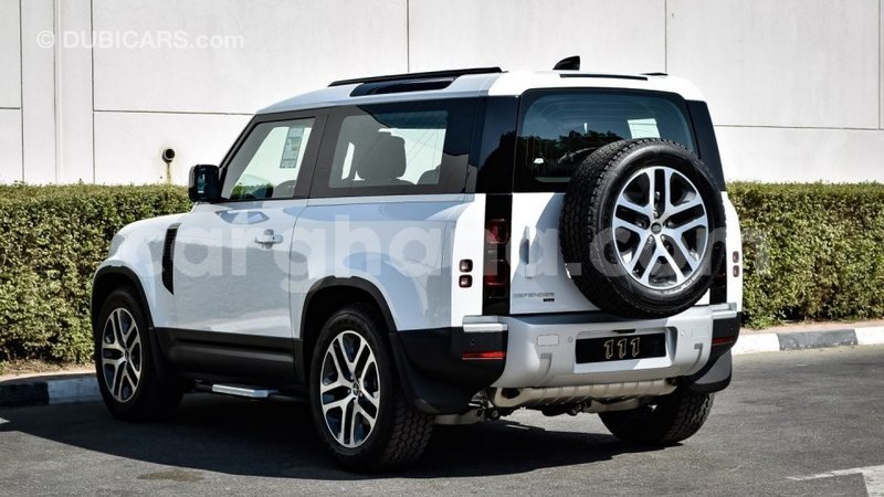 Big with watermark land rover defender ashanti import dubai 37734