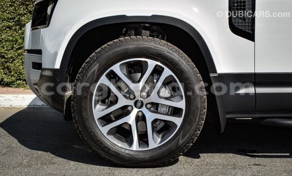 Sayi Imported Land Rover Defender White Mota in Import - Dubai a Ashanti Sayi Imported Land Rover Defender White Mota in Import - Dubai a Ashanti