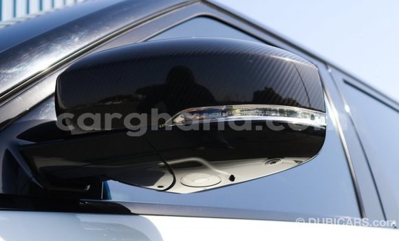 Sayi Imported Land Rover Range Rover White Mota in Import - Dubai a Ashanti Sayi Imported Land Rover Range Rover White Mota in Import - Dubai a Ashanti