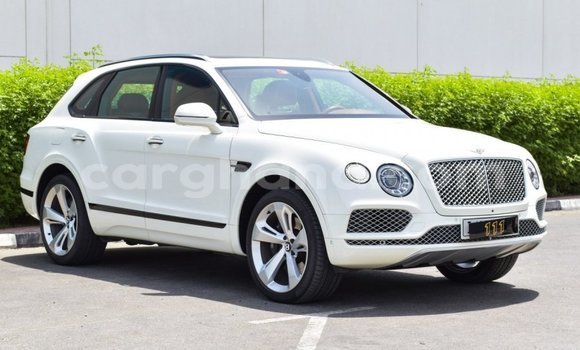 Buy Import Bentley Bentayga White Car in Import - Dubai in Ashanti Buy Import Bentley Bentayga White Car in Import - Dubai in Ashanti