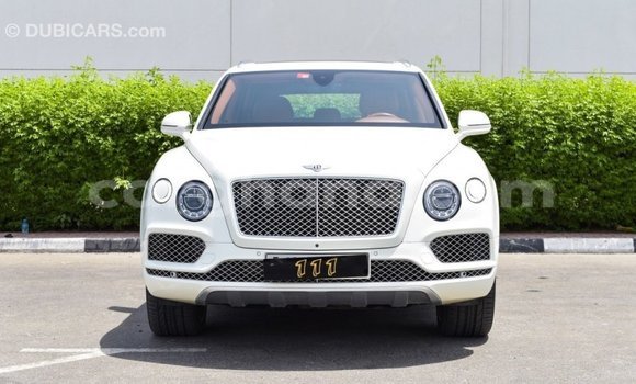 Buy Import Bentley Bentayga White Car in Import - Dubai in Ashanti Buy Import Bentley Bentayga White Car in Import - Dubai in Ashanti