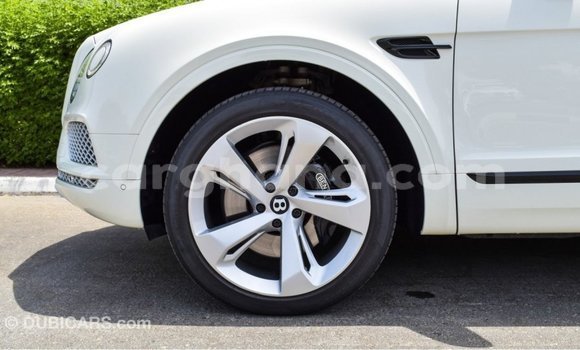 Buy Import Bentley Bentayga White Car in Import - Dubai in Ashanti Buy Import Bentley Bentayga White Car in Import - Dubai in Ashanti