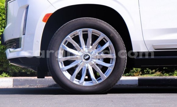 Sayi Imported Cadillac Escalade White Mota in Import - Dubai a Ashanti Sayi Imported Cadillac Escalade White Mota in Import - Dubai a Ashanti