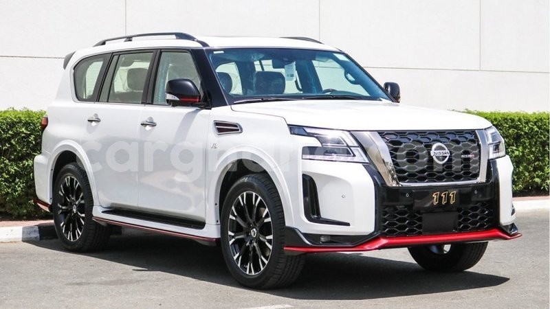 Big with watermark nissan patrol ashanti import dubai 37760