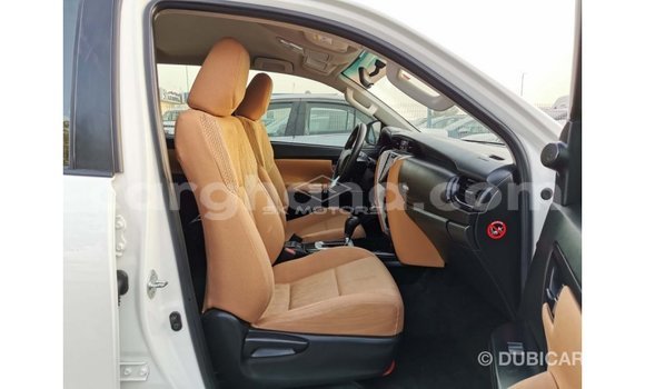 Buy Import Toyota Fortuner White Car in Import - Dubai in Ashanti Buy Import Toyota Fortuner White Car in Import - Dubai in Ashanti