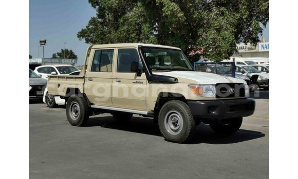 Ra Imported Toyota Land Cruiser Alagara Ọkọ̀ in Import - Dubai ni Ashanti