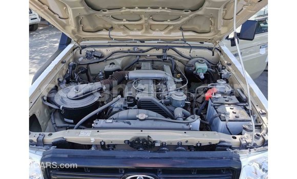 Sayi Imported Toyota Land Cruiser M Mota in Import - Dubai a Ashanti Sayi Imported Toyota Land Cruiser M Mota in Import - Dubai a Ashanti