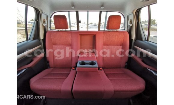 Ra Imported Toyota Hilux funfun Ọkọ̀ in Import - Dubai ni Ashanti Ra Imported Toyota Hilux funfun Ọkọ̀ in Import - Dubai ni Ashanti