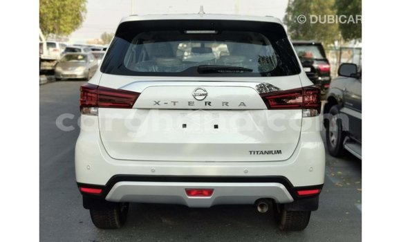 Buy Import Nissan Xterra White Car in Import - Dubai in Ashanti Buy Import Nissan Xterra White Car in Import - Dubai in Ashanti