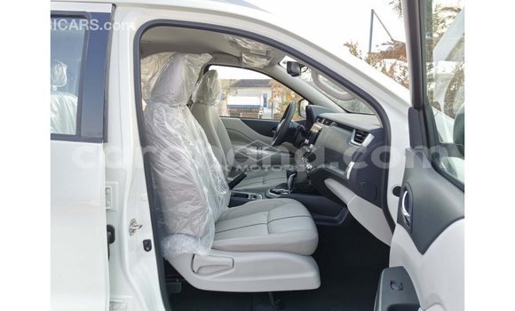 Buy Import Nissan Xterra White Car in Import - Dubai in Ashanti Buy Import Nissan Xterra White Car in Import - Dubai in Ashanti