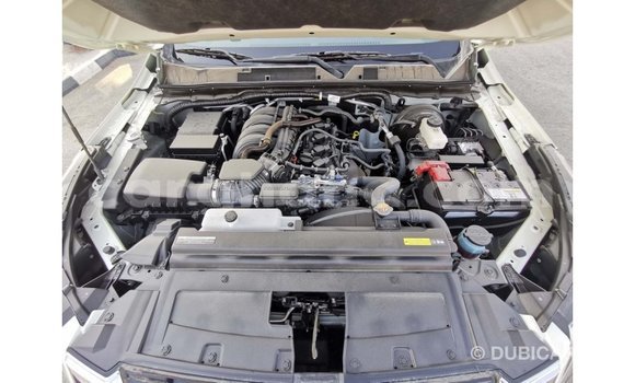 Buy Import Nissan Xterra White Car in Import - Dubai in Ashanti Buy Import Nissan Xterra White Car in Import - Dubai in Ashanti