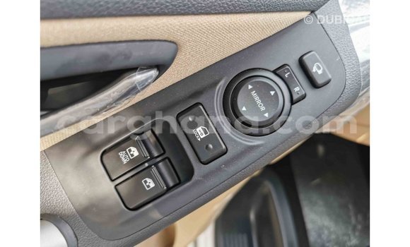 Sayi Imported Hyundai Accent White Mota in Import - Dubai a Ashanti Sayi Imported Hyundai Accent White Mota in Import - Dubai a Ashanti