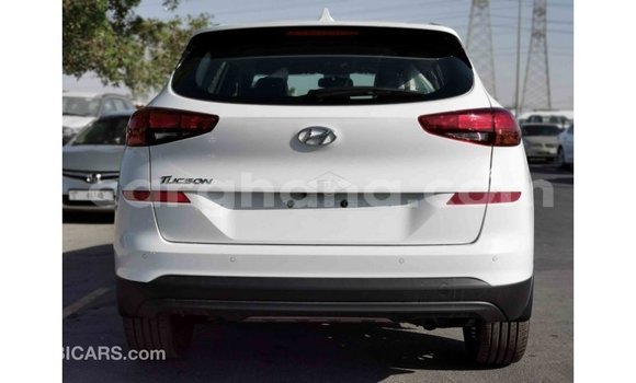 Ra Imported Hyundai Tucson funfun Ọkọ̀ in Import - Dubai ni Ashanti Ra Imported Hyundai Tucson funfun Ọkọ̀ in Import - Dubai ni Ashanti