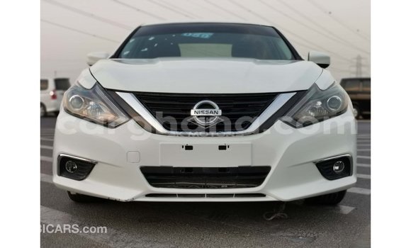 Ra Imported Nissan Altima funfun Ọkọ̀ in Import - Dubai ni Ashanti Ra Imported Nissan Altima funfun Ọkọ̀ in Import - Dubai ni Ashanti