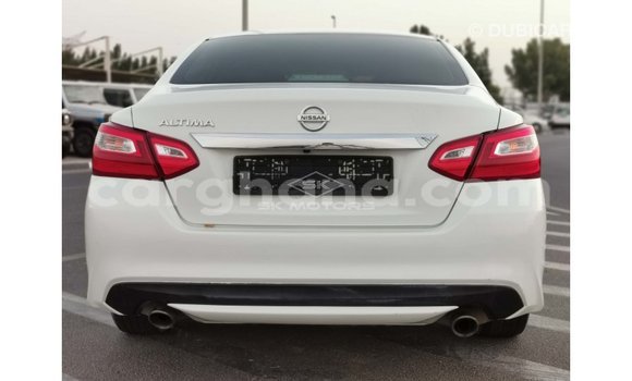 Ra Imported Nissan Altima funfun Ọkọ̀ in Import - Dubai ni Ashanti Ra Imported Nissan Altima funfun Ọkọ̀ in Import - Dubai ni Ashanti
