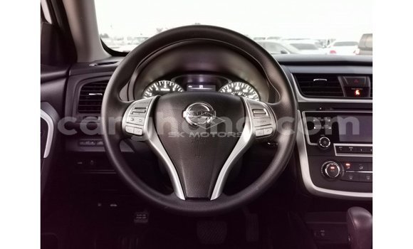 Ra Imported Nissan Altima funfun Ọkọ̀ in Import - Dubai ni Ashanti Ra Imported Nissan Altima funfun Ọkọ̀ in Import - Dubai ni Ashanti