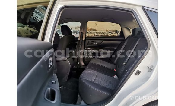 Ra Imported Nissan Altima funfun Ọkọ̀ in Import - Dubai ni Ashanti Ra Imported Nissan Altima funfun Ọkọ̀ in Import - Dubai ni Ashanti