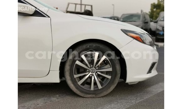 Ra Imported Nissan Altima funfun Ọkọ̀ in Import - Dubai ni Ashanti Ra Imported Nissan Altima funfun Ọkọ̀ in Import - Dubai ni Ashanti