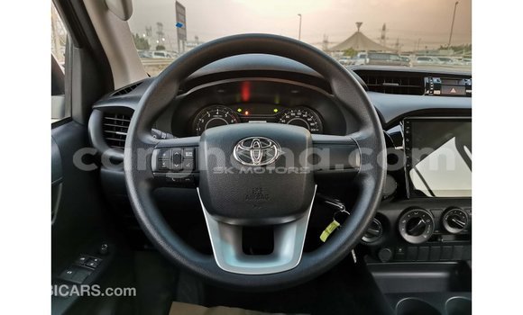 Ra Imported Toyota Hilux Red Ọkọ̀ in Import - Dubai ni Ashanti Ra Imported Toyota Hilux Red Ọkọ̀ in Import - Dubai ni Ashanti