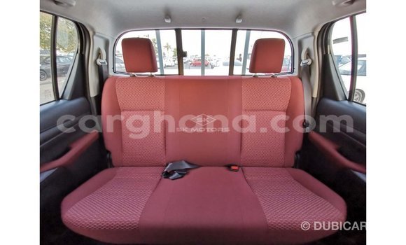 Sayi Imported Toyota Hilux White Mota in Import - Dubai a Ashanti Sayi Imported Toyota Hilux White Mota in Import - Dubai a Ashanti