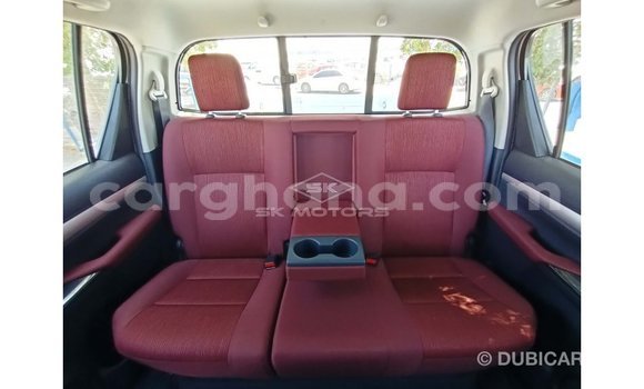 Ra Imported Toyota Hilux funfun Ọkọ̀ in Import - Dubai ni Ashanti Ra Imported Toyota Hilux funfun Ọkọ̀ in Import - Dubai ni Ashanti