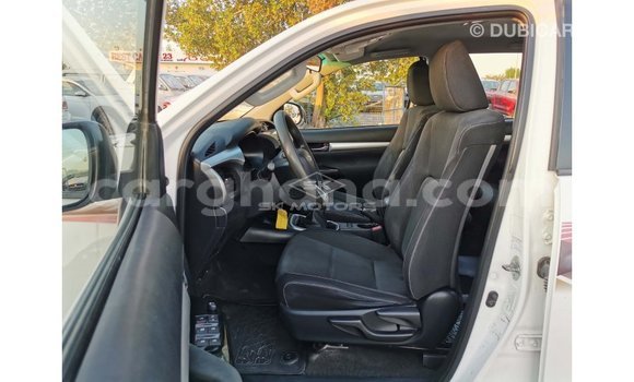 Buy Import Toyota Hilux White Car in Import - Dubai in Ashanti Buy Import Toyota Hilux White Car in Import - Dubai in Ashanti