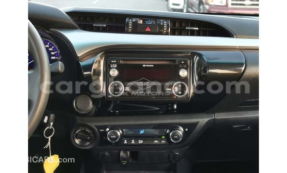 Buy Import Toyota Hilux White Car in Import - Dubai in Ashanti Buy Import Toyota Hilux White Car in Import - Dubai in Ashanti