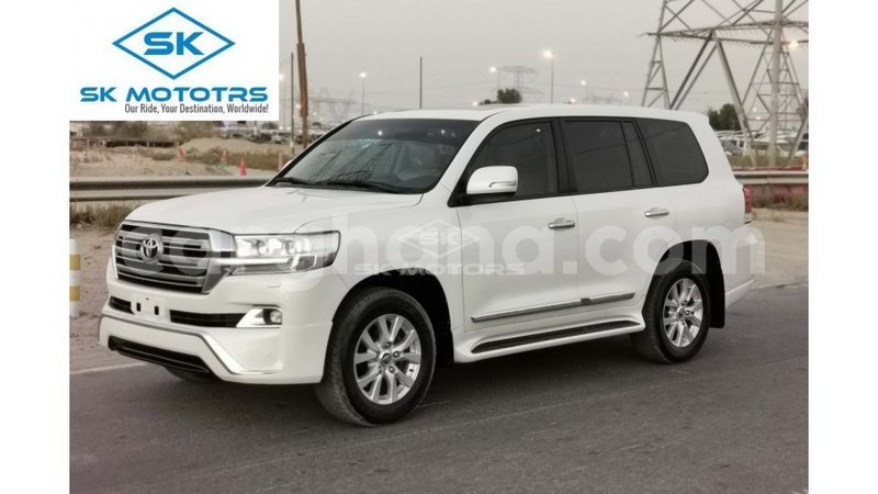 Big with watermark toyota land cruiser ashanti import dubai 37856