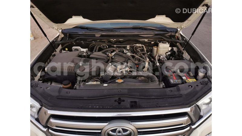 Big with watermark toyota land cruiser ashanti import dubai 37856