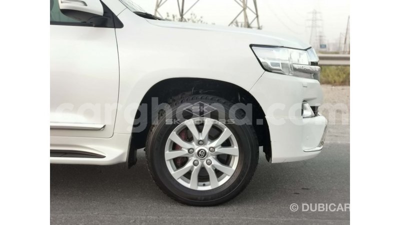 Big with watermark toyota land cruiser ashanti import dubai 37856