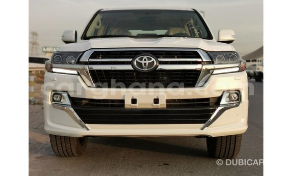 Ra Imported Toyota Land Cruiser funfun Ọkọ̀ in Import - Dubai ni Ashanti Ra Imported Toyota Land Cruiser funfun Ọkọ̀ in Import - Dubai ni Ashanti