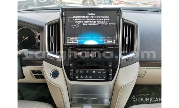 Ra Imported Toyota Land Cruiser funfun Ọkọ̀ in Import - Dubai ni Ashanti Ra Imported Toyota Land Cruiser funfun Ọkọ̀ in Import - Dubai ni Ashanti