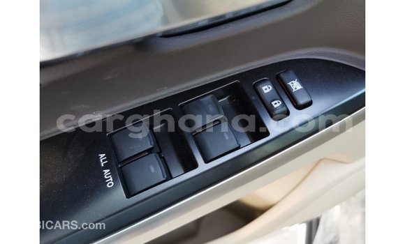 Ra Imported Toyota Land Cruiser funfun Ọkọ̀ in Import - Dubai ni Ashanti Ra Imported Toyota Land Cruiser funfun Ọkọ̀ in Import - Dubai ni Ashanti