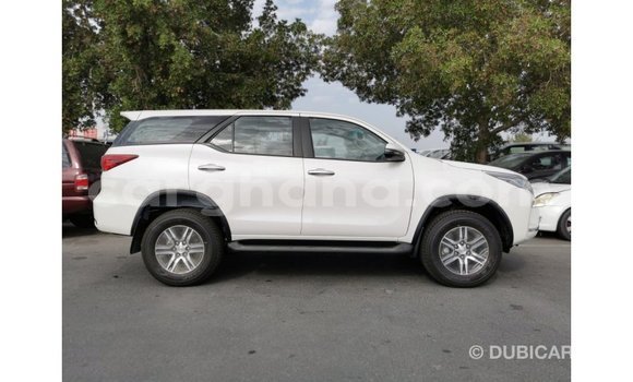 Buy Import Toyota Fortuner White Car in Import - Dubai in Ashanti Buy Import Toyota Fortuner White Car in Import - Dubai in Ashanti